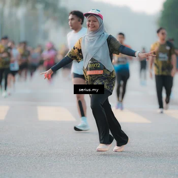 Runner Photo 6370427