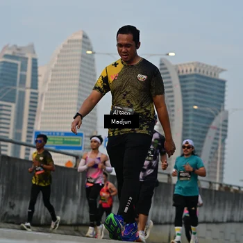 Runner Photo 6370498