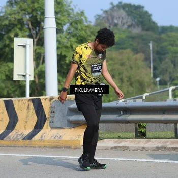 Runner Photo 6370543