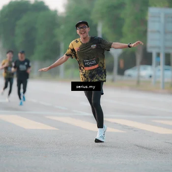Runner Photo 6370575