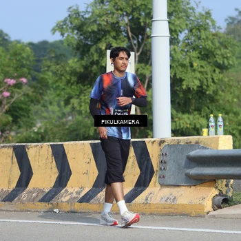Runner Photo 6370597