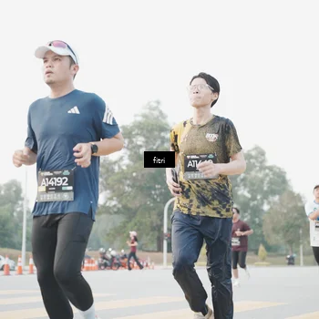 Runner Photo 6370664