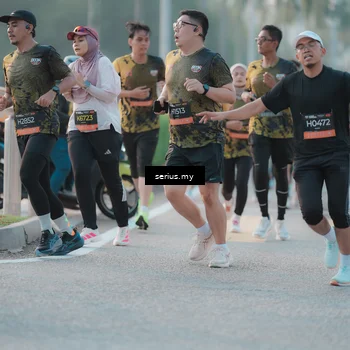 Runner Photo 6370845