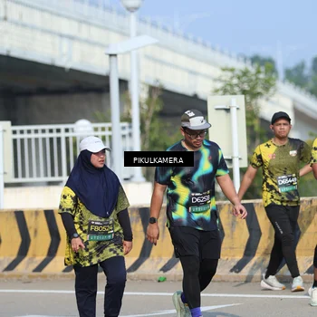 Runner Photo 6370868