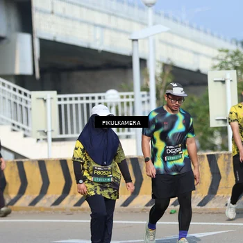 Runner Photo 6370871