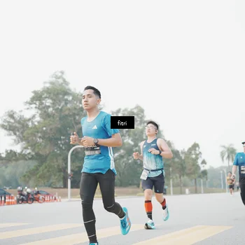 Runner Photo 6370885