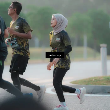Runner Photo 6370970