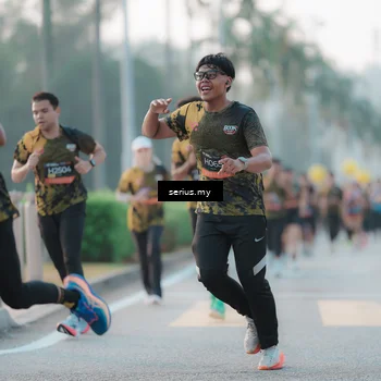Runner Photo 6370974