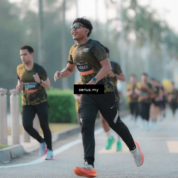Runner Photo 6370989
