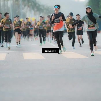 Runner Photo 6371005