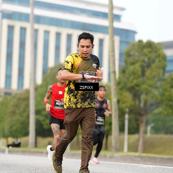 Runner Photo 6371019