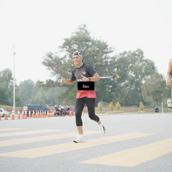 Runner Photo 6371045