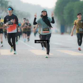 Runner Photo 6371046