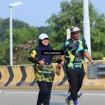 Runner Photo 6371067
