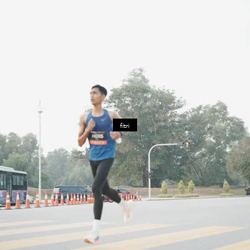 Runner Photo 6371069