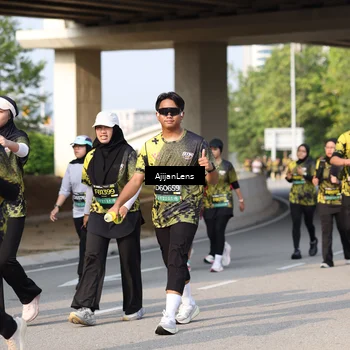 Runner Photo 6371073