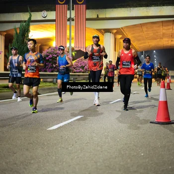 Runner Photo 6371118