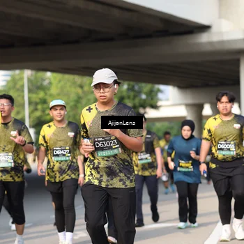Runner Photo 6371129