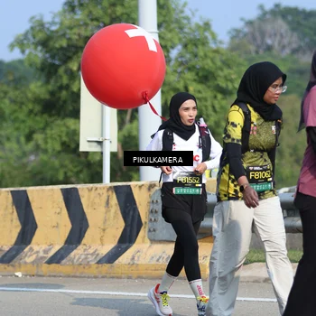 Runner Photo 6371141