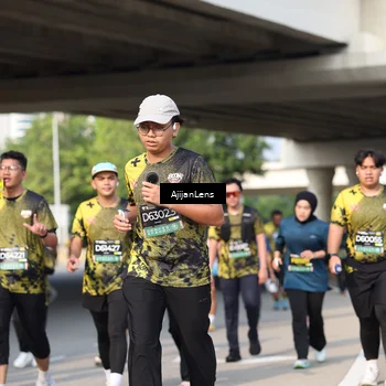 Runner Photo 6371144