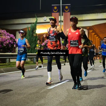 Runner Photo 6371175
