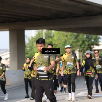 Runner Photo 6371176
