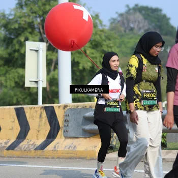 Runner Photo 6371184