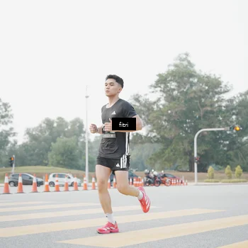 Runner Photo 6371187
