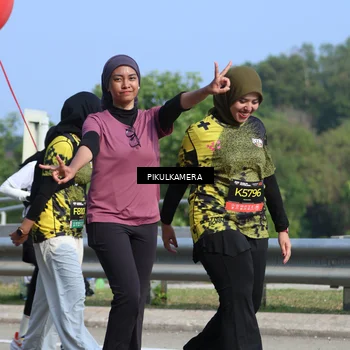 Runner Photo 6371203
