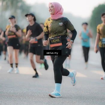 Runner Photo 6371235