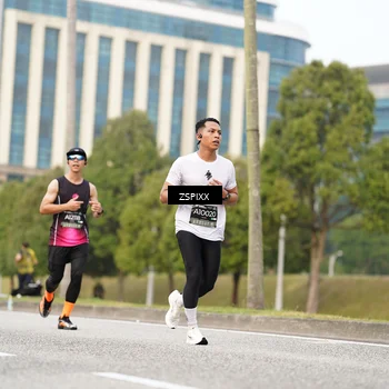 Runner Photo 6371250