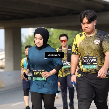 Runner Photo 6371260
