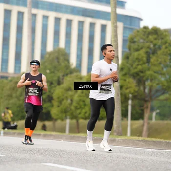 Runner Photo 6371261