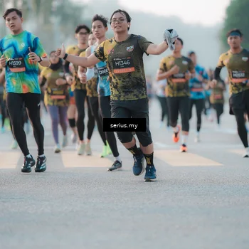Runner Photo 6371263
