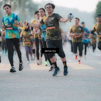 Runner Photo 6371268