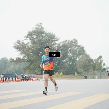 Runner Photo 6371278