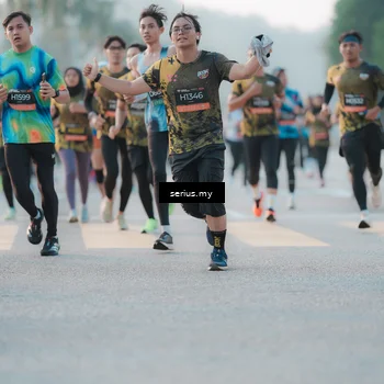 Runner Photo 6371280