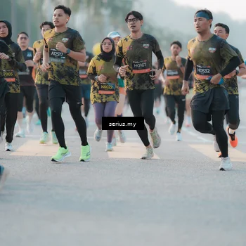 Runner Photo 6371292