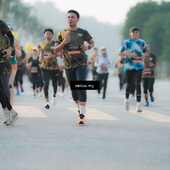 Runner Photo 6371307
