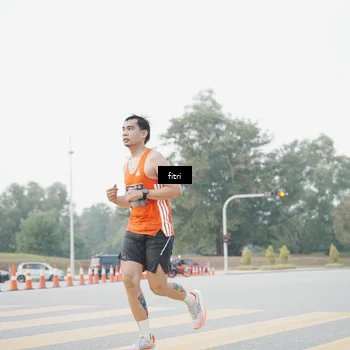 Runner Photo 6371311