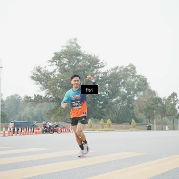 Runner Photo 6371323