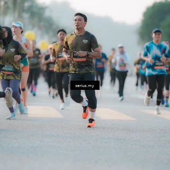 Runner Photo 6371327