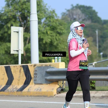 Runner Photo 6371331