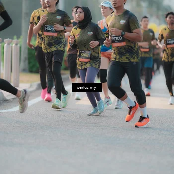 Runner Photo 6371345