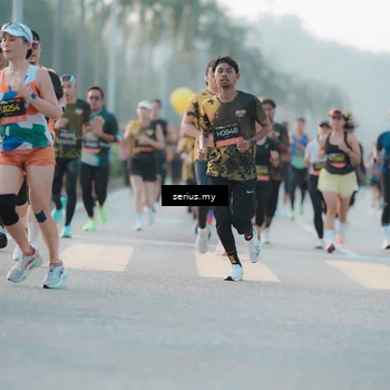 Runner Photo 6371365