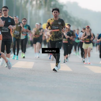 Runner Photo 6371379