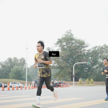 Runner Photo 6371386