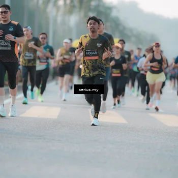 Runner Photo 6371390