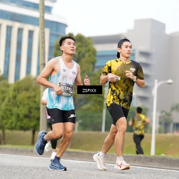Runner Photo 6371421