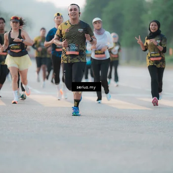 Runner Photo 6371425